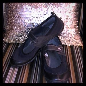 Merrell➖Barefoot Pure Black Glove➖Vibram Soles